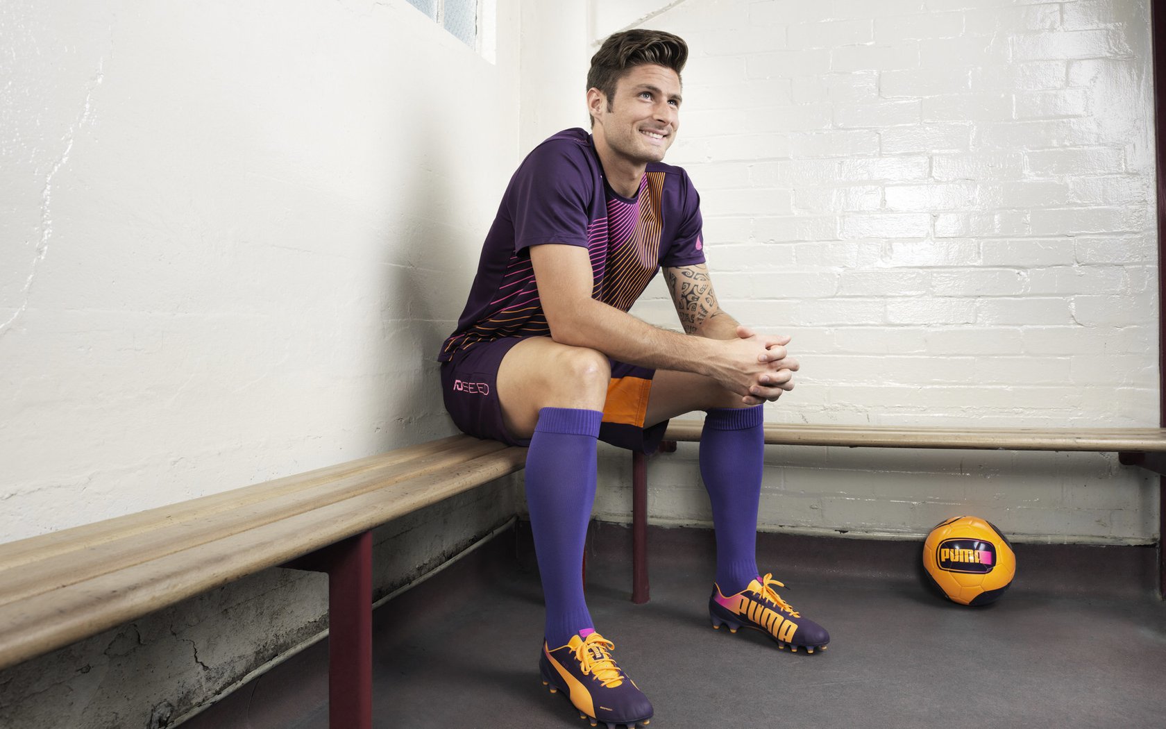 工业遗址跑酷赛道开放 旧厂房钢梁成为新障碍